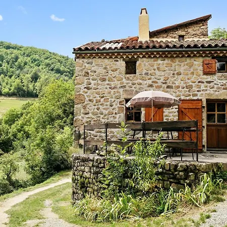 Maison Charmante A Avec Jardin Et Cheminee